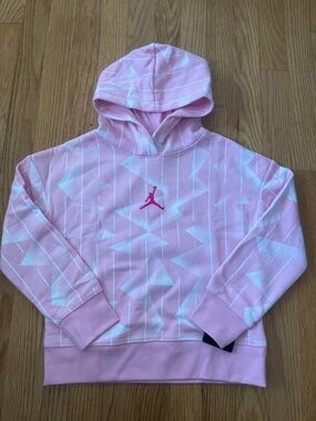 Jordan Girls Pink and White Geometric Pullover Hoodie - S (8/10)
